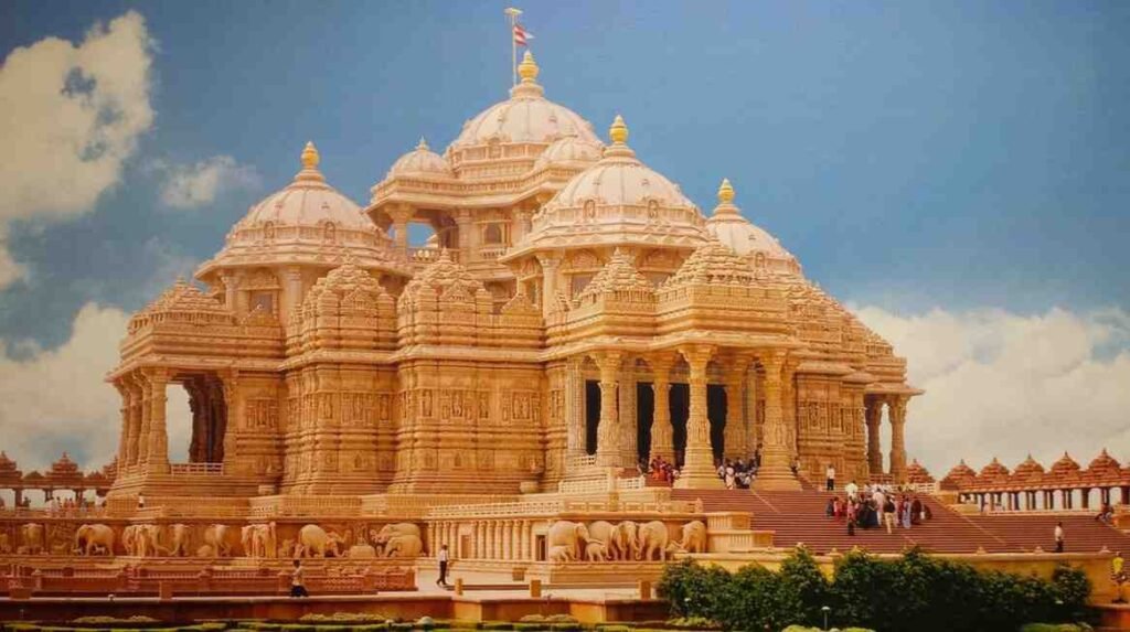 famous tourist places in delhi