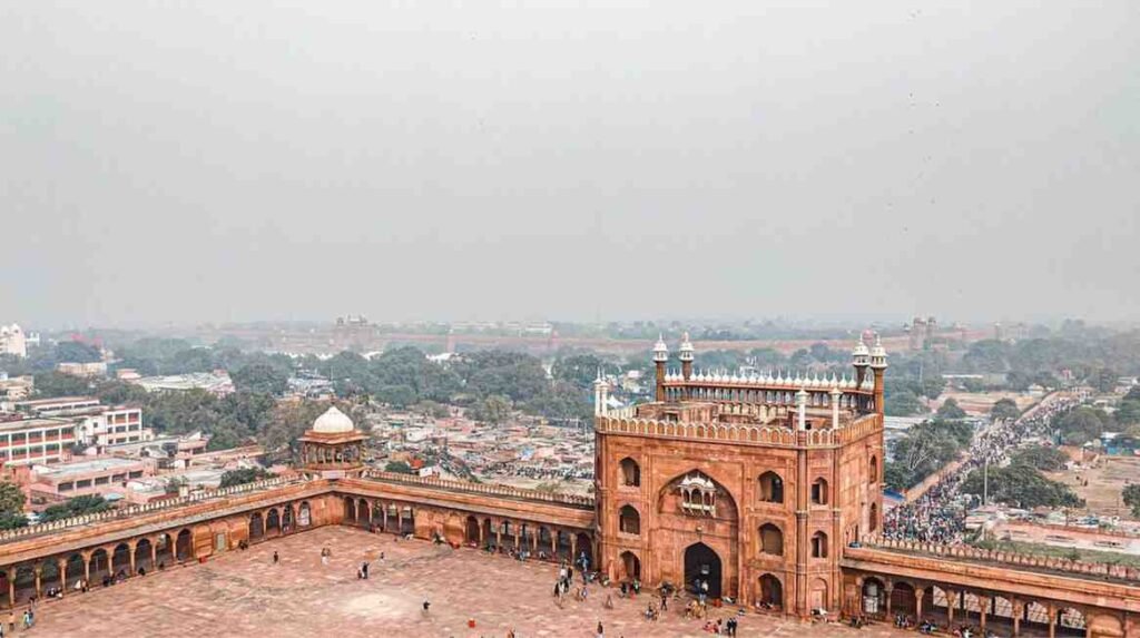 famous tourist places in delhi